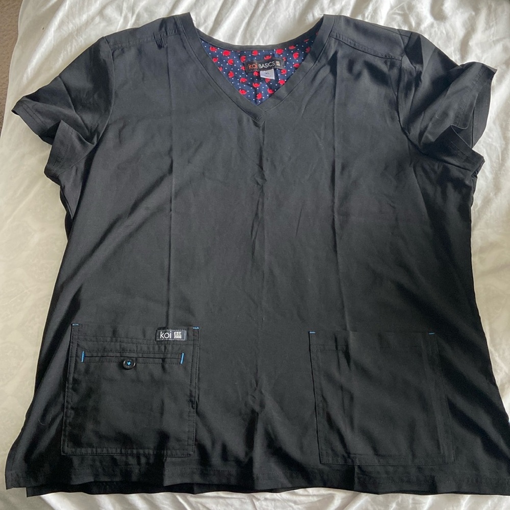 XL Koi Scrub Top
